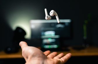 Come collegare le AirPods alla TV